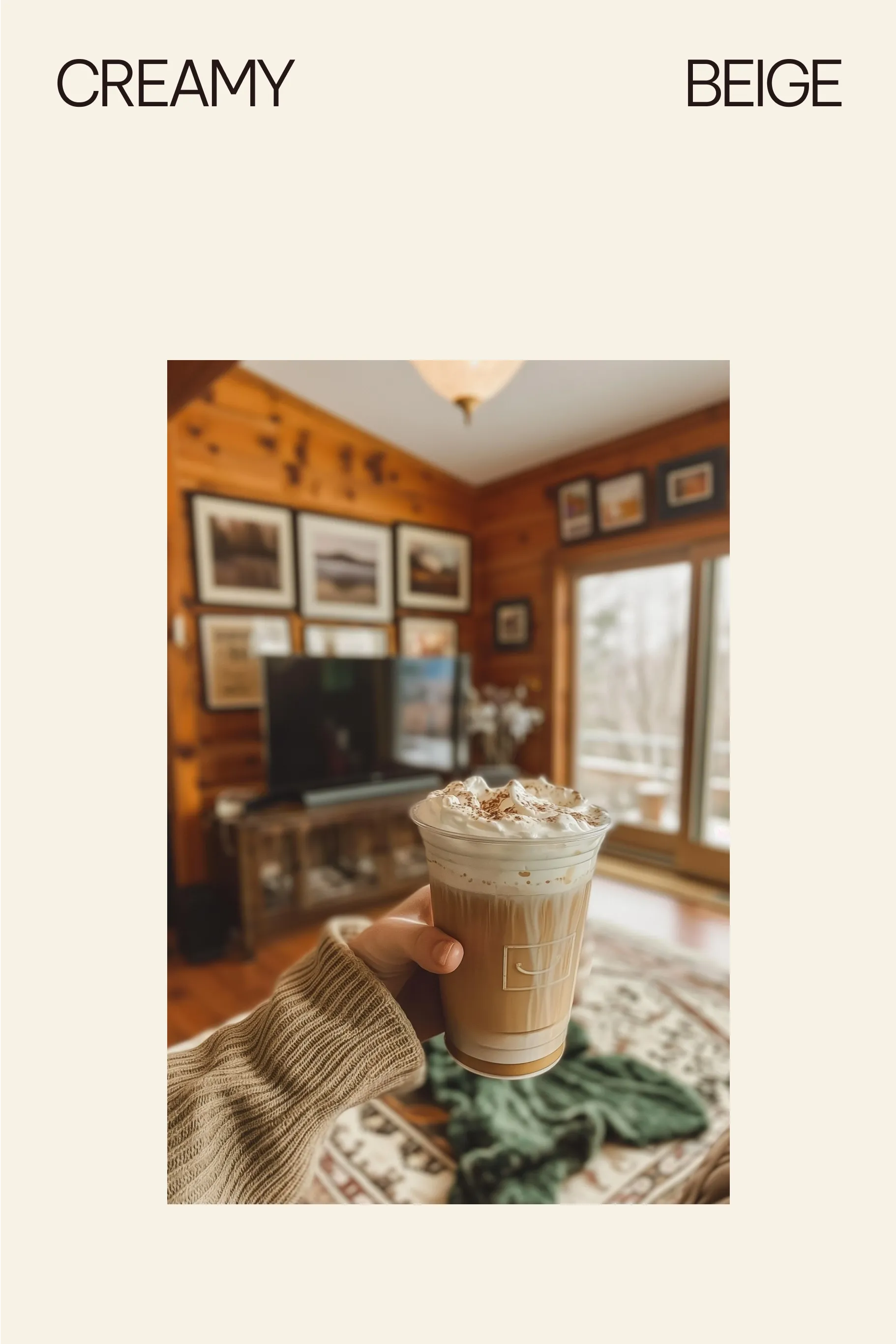 Plansza kolorystyczna „CREAMY BEIGE” z fotografią kawiarni i filiżanką kawy w ciepłych barwach.