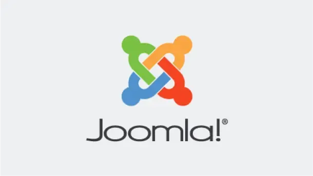 Kolorowy węzeł Joomla składający się z takich samych części w kolorze: zielonym, pomarańczowym, niebieskim, czerwonym, z czarnym napisem na białym tle.