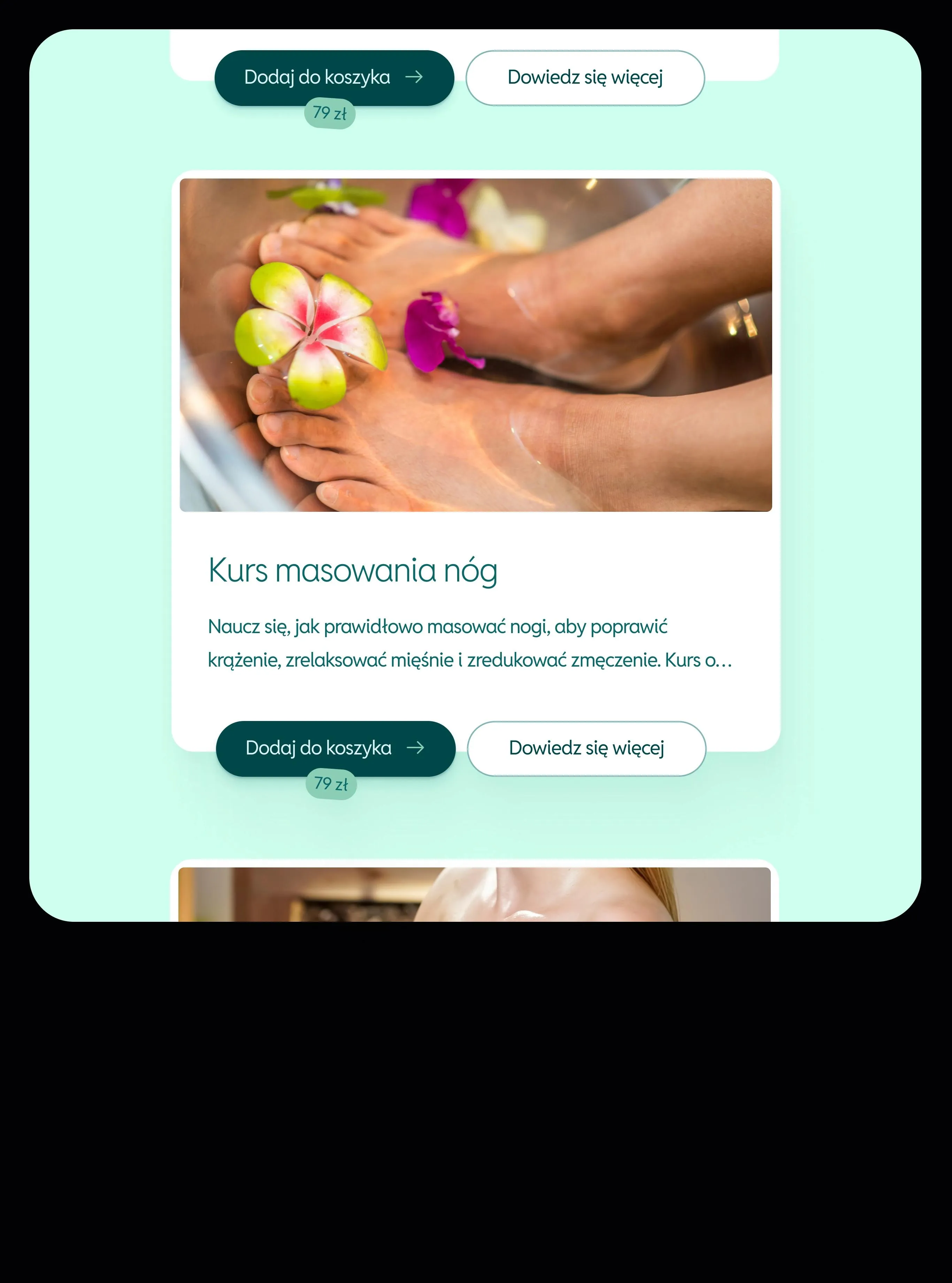 Prostokątna karta kursu z ujęciem masażu stóp i przyciskiem „Dodaj do koszyka”.